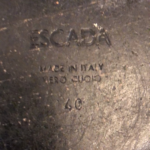 ESCADA black ruffle T-sandal leather heels - Picture 4 of 5